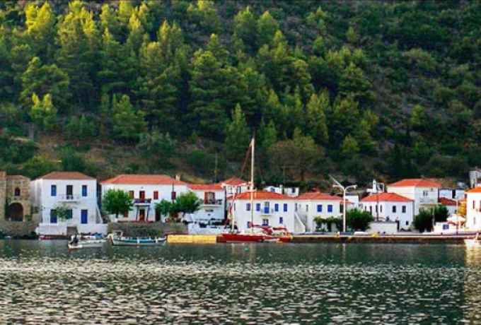 Το χωριό της Πελοποννήσου που απομονώθηκε από την υπόλοιπη Ελλάδα για να γλυτώσει από τους πειρατές